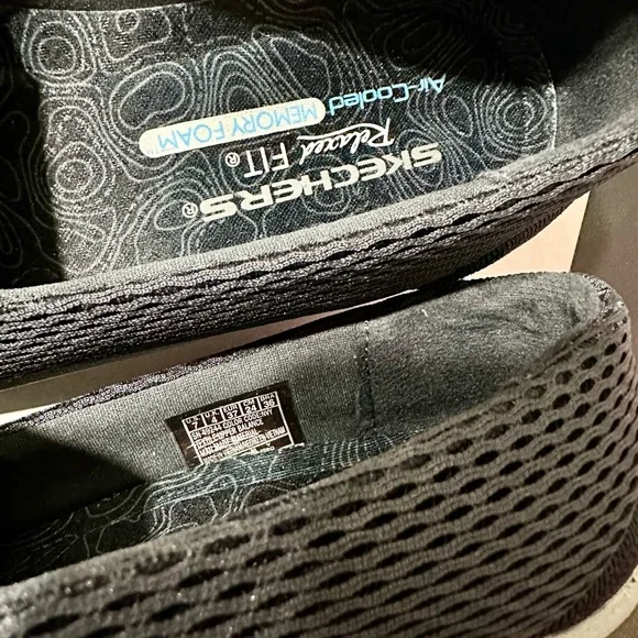 Skechers Relaxed Fit Reggae Fest Willows Slip on Air Cooled Memory Foam Shoes - Picture 6 of 7